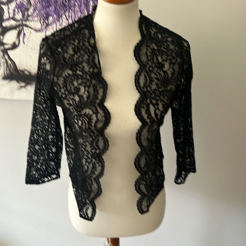 Small lace cardigan, 3/4 length sleeves
